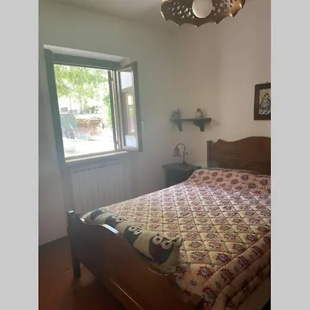 Casa Accogliente Circondata Dai Boschi Con Camino
